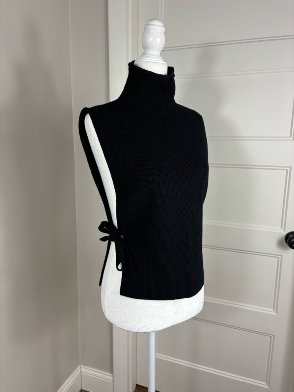 Arket Tie Side Turtleneck Sweater OSFM